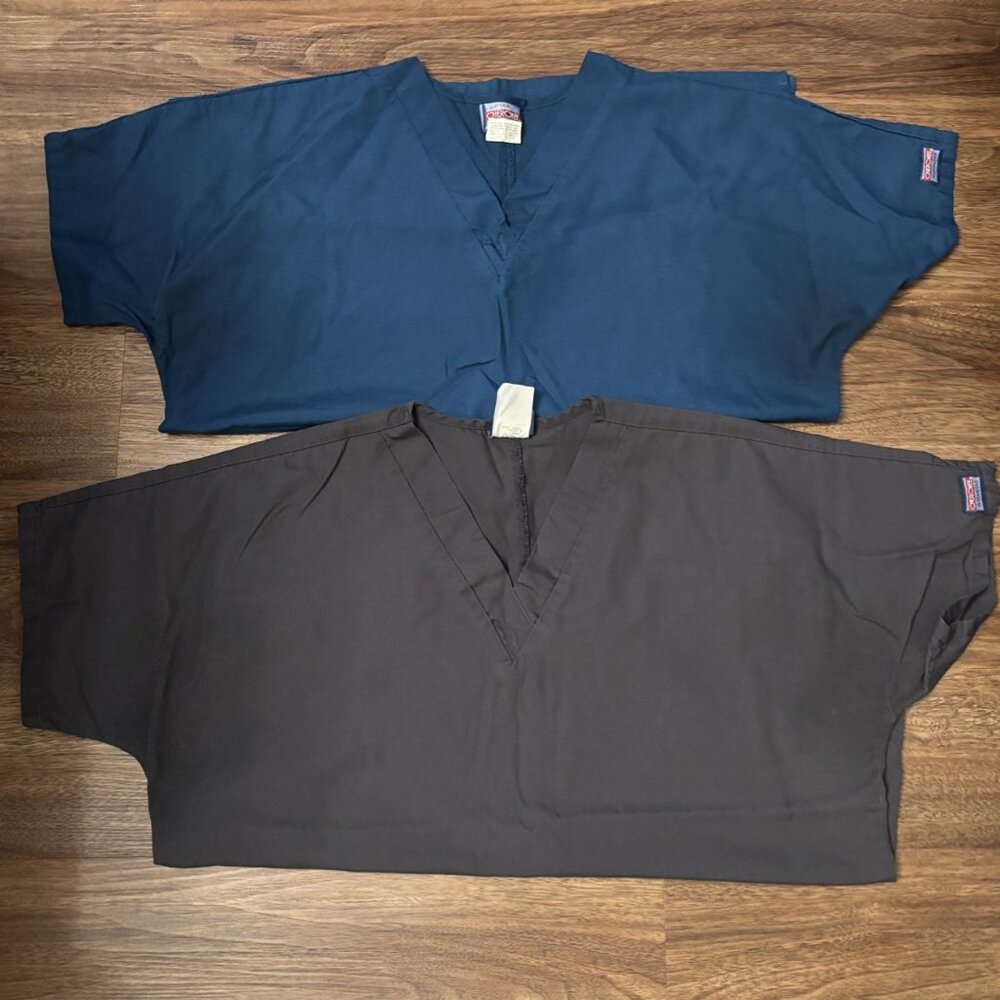 Cherokee scrub tops size medium